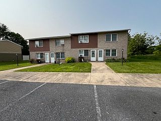1st image of 16-22 Brindle Dr #16