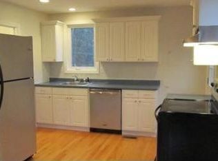 76 Fairhaven Rd, Mattapoisett, MA 02739