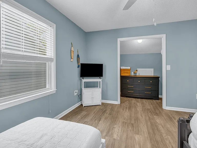 2705B Havens Dr — Photo 21