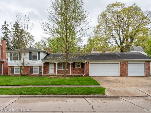 3026 Vinsetta Blvd, Royal Oak, MI 48073
