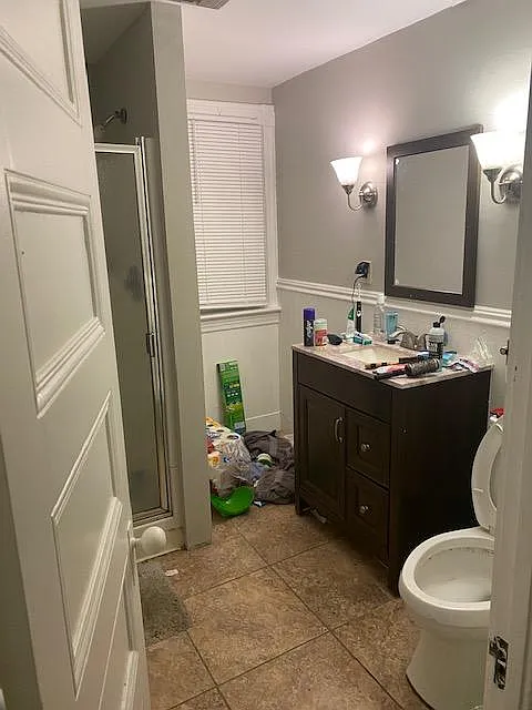 2 bed, 725 sqft, $2,160 — Photo 4