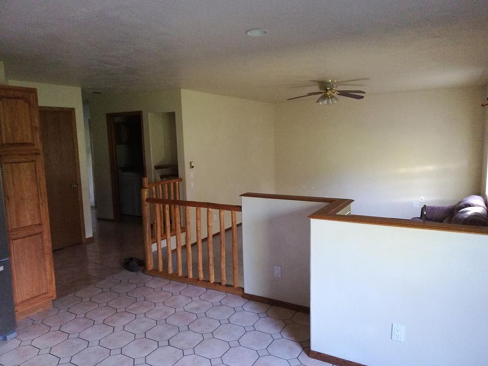 2nd image of 51 Juniper Ln