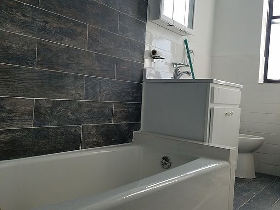 3rd image of 2320 Grand Ave APT 2D