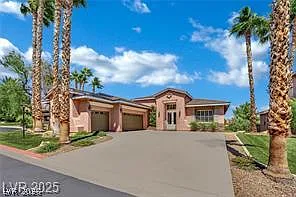 4 bed, 3.5 bath, 4512 sqft, $7,500 — Photo 1