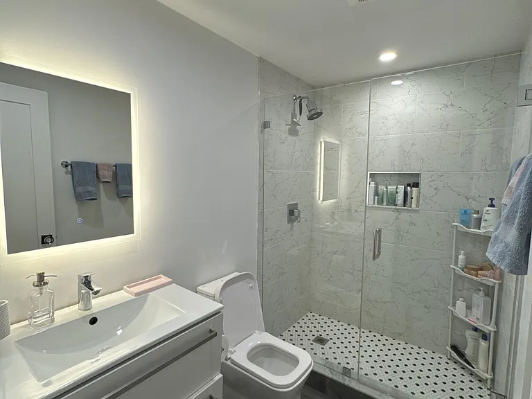1 Strathmore Rd #A — Photo 5