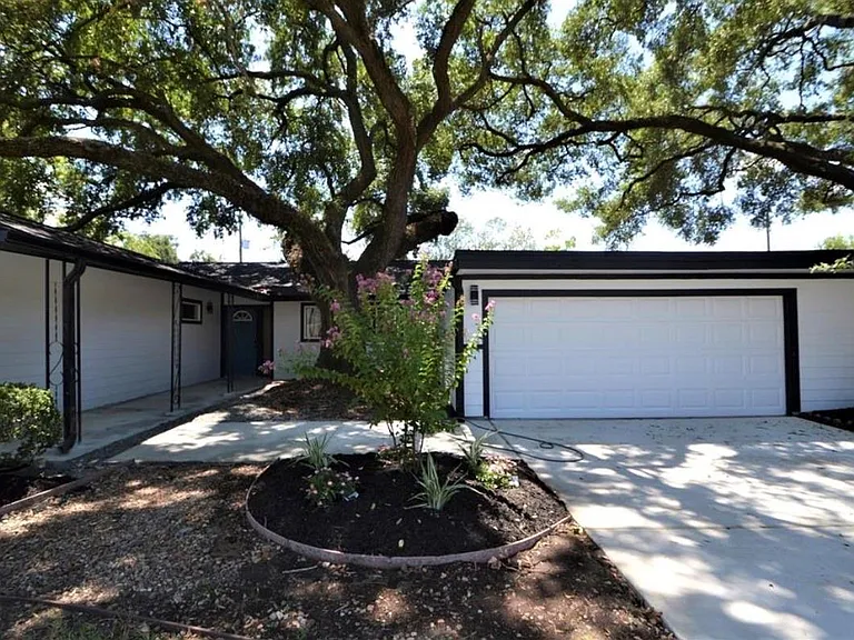 4829 Waycross Dr — Photo 36