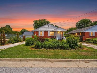 207 E Sewell Ave, Hampton, VA, 23663