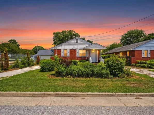 207 E Sewell Ave, Hampton, VA 23663