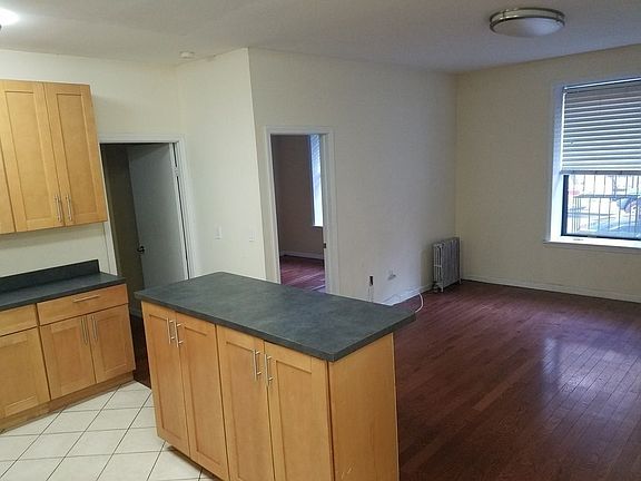 3rd image of 545 W 156th St #6