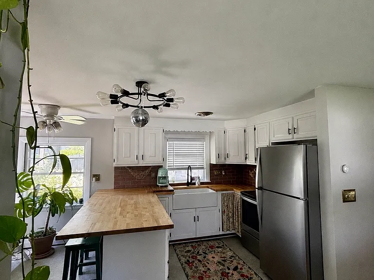 34 Malilly Rd — Photo 8