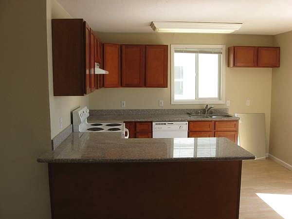 Granite kitchen with bar