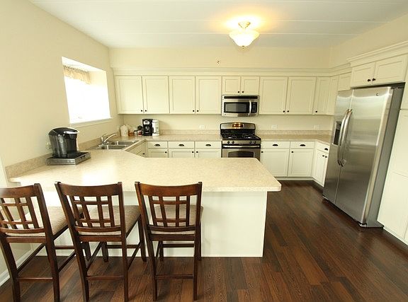 5th image of 11110 Waters Edge Dr Unit 1A