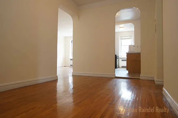 Rented by Norman Raindel, LREB | media 2