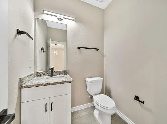 7414 Mount St — Photo 18