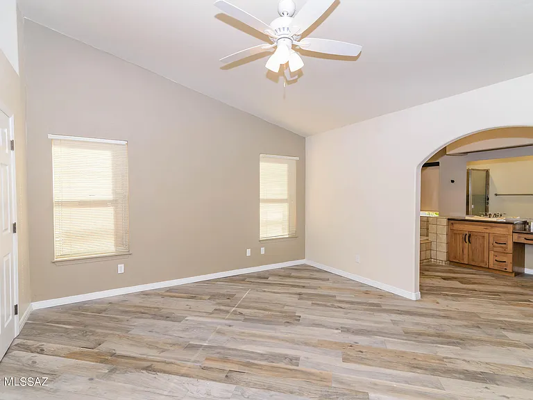 9940 E Covington St — Photo 15