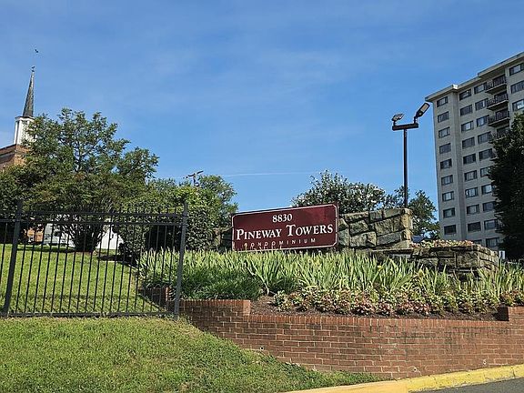 3rd image of 8830 Piney Branch Rd APT 401