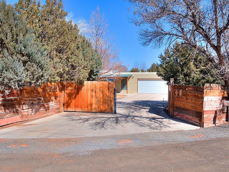 1st image of 420 Appaloosa Dr SE