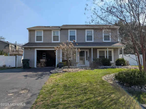 11 Barre Drive, Howell, NJ 07731