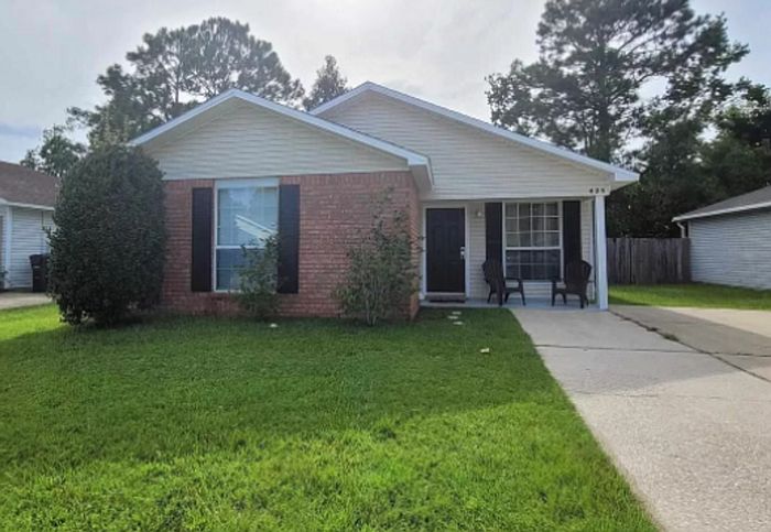 1st image of 425 Shadow Way Ln