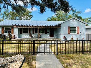 515 34th Ave NE, Saint Petersburg, FL 33704