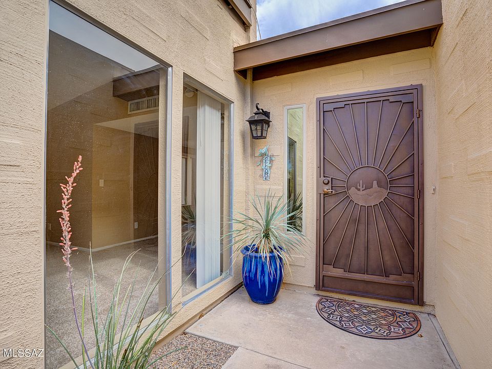 1st image of 2082 N Camino Alicante