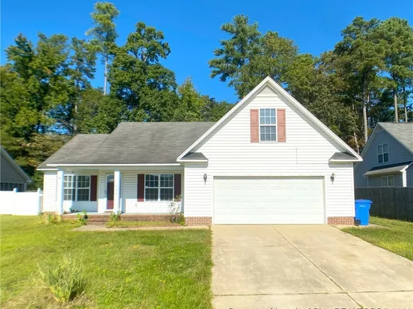 766 Conestoga Dr, Fayetteville, NC 28314
