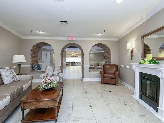 2nd image of 701 Lake Hinsdale Dr APT 404