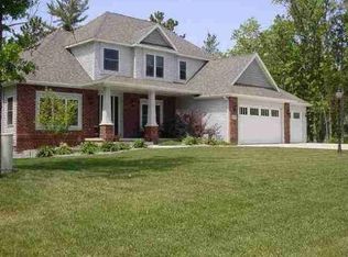 1817 Manor Dr, Stevens Point, WI 54481