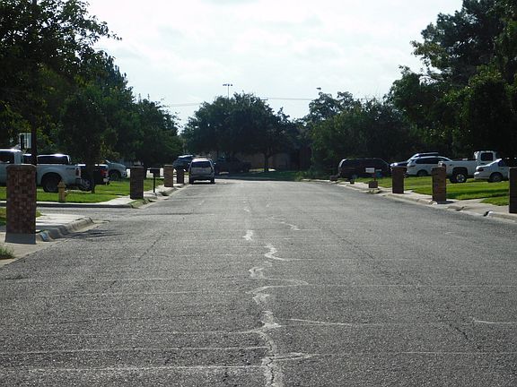 4th image of 4321 Crenshaw Dr