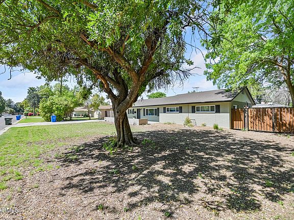 2nd image of 1226 W Rancho Dr