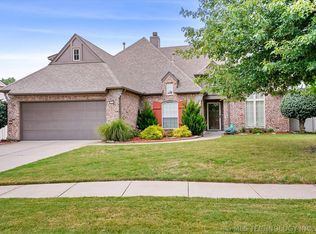 1716 W Austin St, Broken Arrow, OK 74011