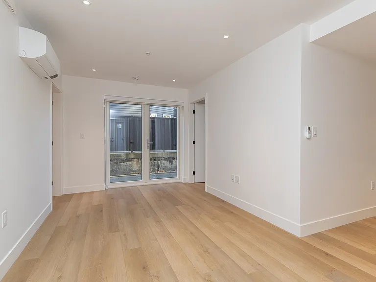 239 E 16th Ave #103 — Photo 2