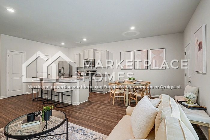 1st image of 302 Oakwood Dr NW