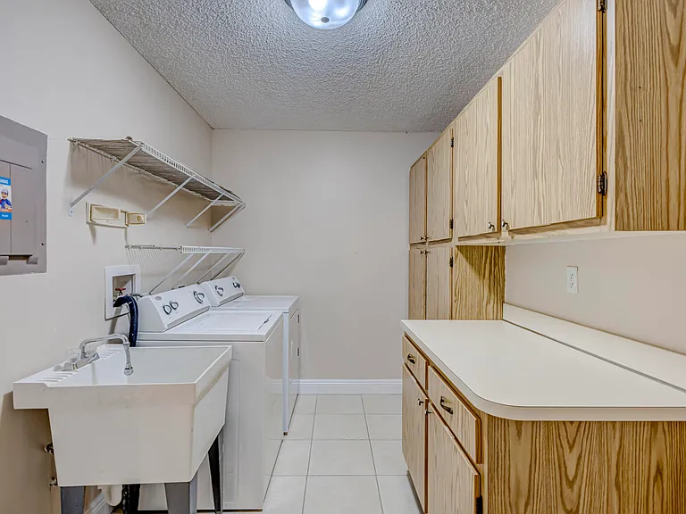 601 Sabal Ridge Cir #A — Photo 47