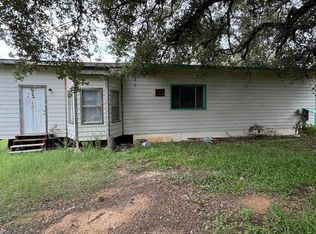 625 Dawnridge Dr, Poteet, TX 78065