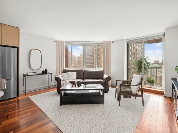 206 East 95th Street 10B image 3 of 8