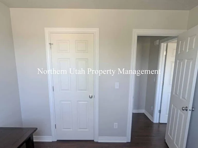 1287 W 2000 N — Photo 14
