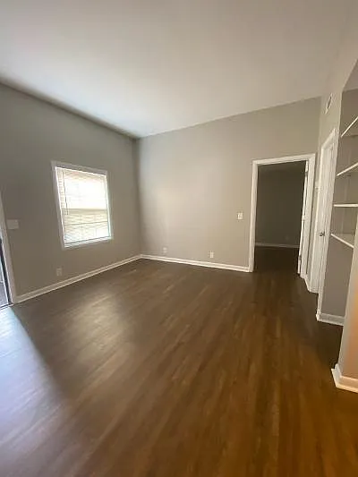 2113 Belmont Blvd #2 — Photo 3