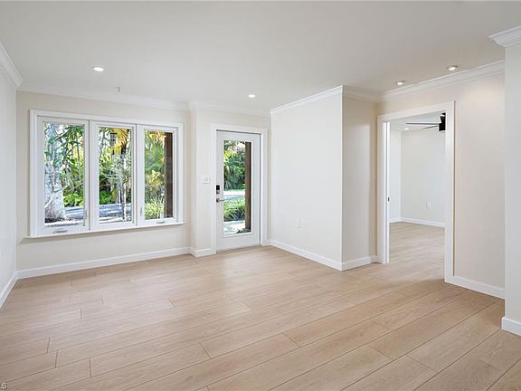 2nd image of 2424 Harbor RD