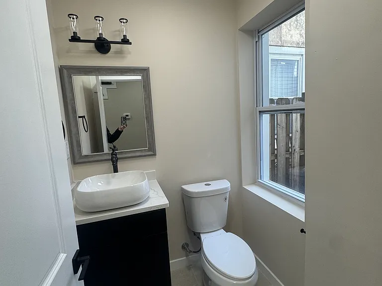459 E High St — Photo 13
