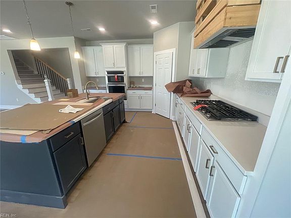 4th image of 1428 Taft Rd