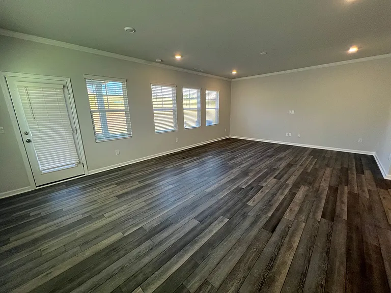 321 Glacier Lake Dr — Photo 11