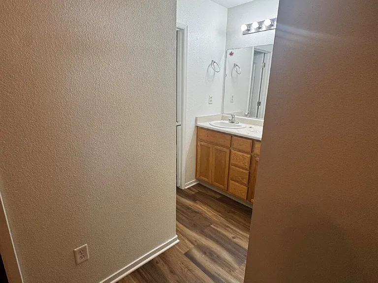 2138 W Solis St — Photo 16