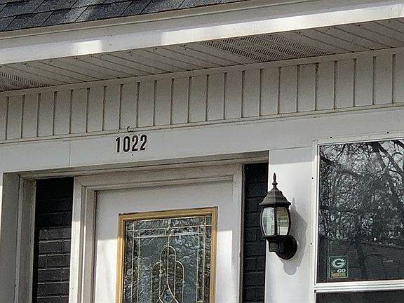 3rd image of 1022 S 5th Ave