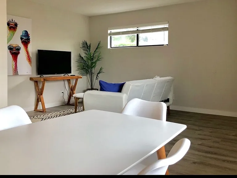 1253 N Vulcan Ave #3 — Photo 4