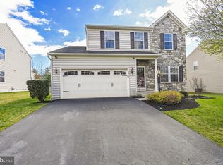 9479 Merrimont Trace Cir, Bristow, VA 20136