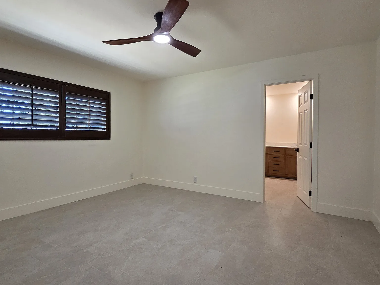 Tyler St, Thermal — Photo 4