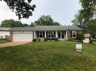 362 Napoli Ct, Ballwin, MO 63021