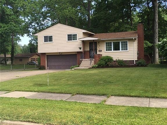 2nd image of 1814 Dodge Dr NW
