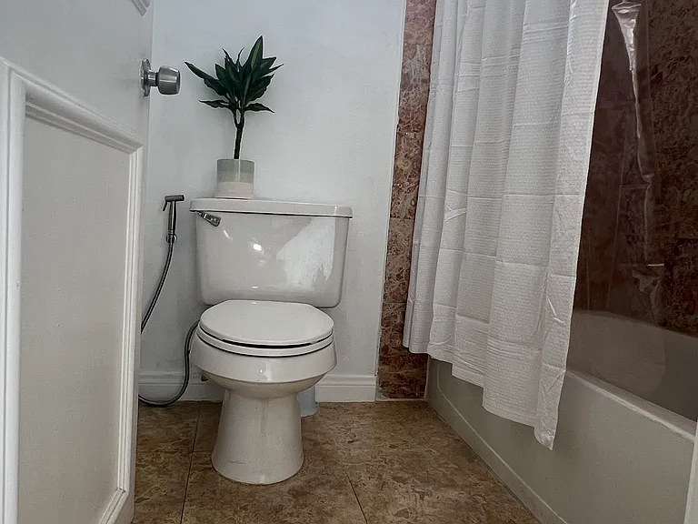 3438 Avocado Hill Way — Photo 16
